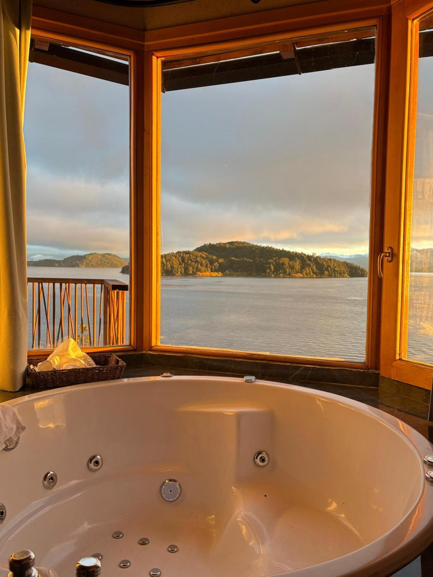 Lirolay Suites - Apart Hotel San Carlos de Bariloche Luaran gambar